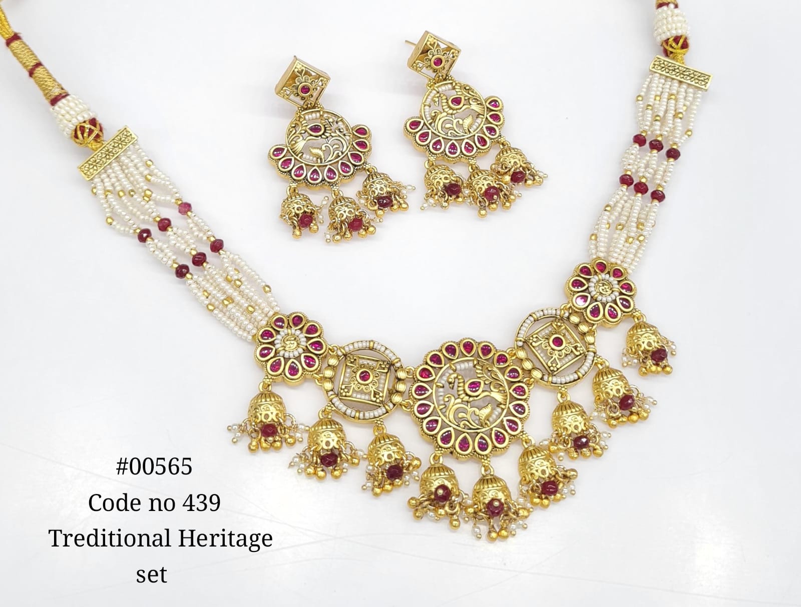 Traditional heritage set
