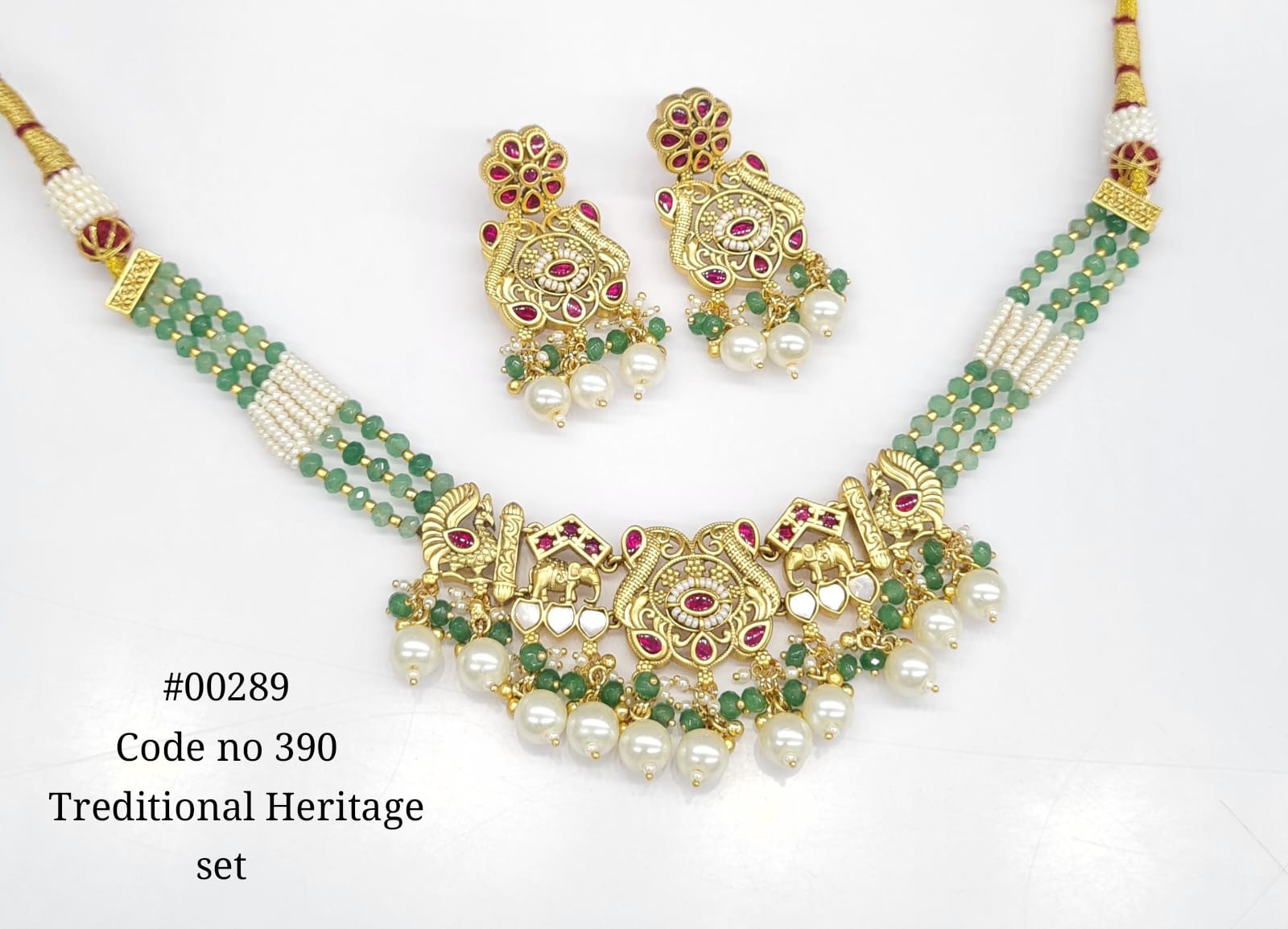 Traditional heritage set